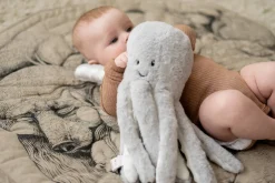 Flow Amsterdam Hartslagknuffel Olly Octopus Grijs - Knuffel 24 Cm^ Peuterspeelgoed