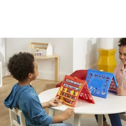 Hasbro Gaming Wie Is Het?^ Houten Speelgoed