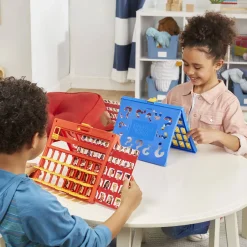 Hasbro Gaming Wie Is Het?^ Houten Speelgoed